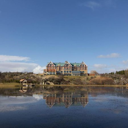 Hotel Y Cabanas Llanuras De Diana - Caja Los Andes Пуерто Наталес Екстериор снимка