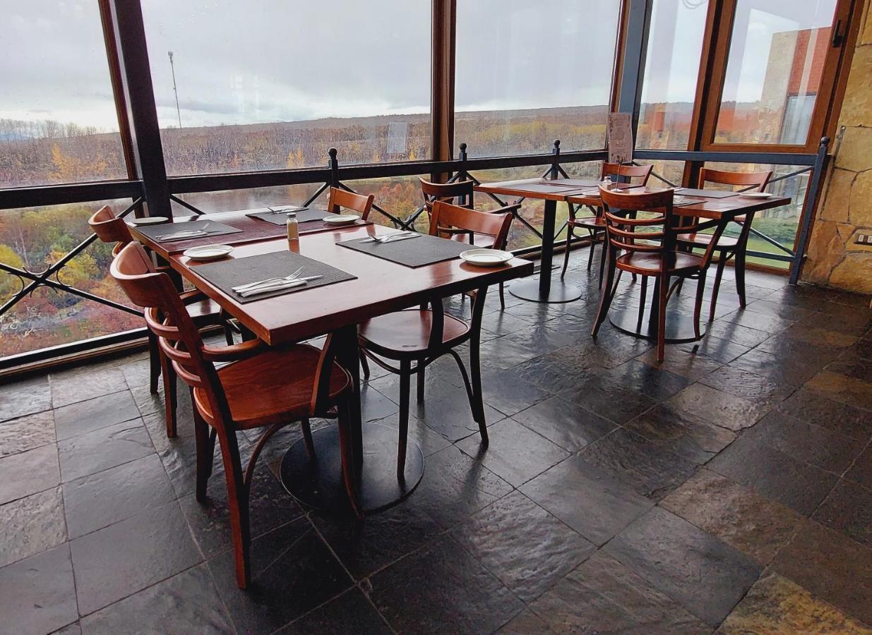 Hotel Y Cabanas Llanuras De Diana - Caja Los Andes Пуерто Наталес Екстериор снимка