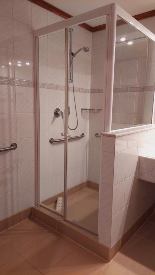 Hotel Y Cabanas Llanuras De Diana - Caja Los Andes Пуерто Наталес Екстериор снимка