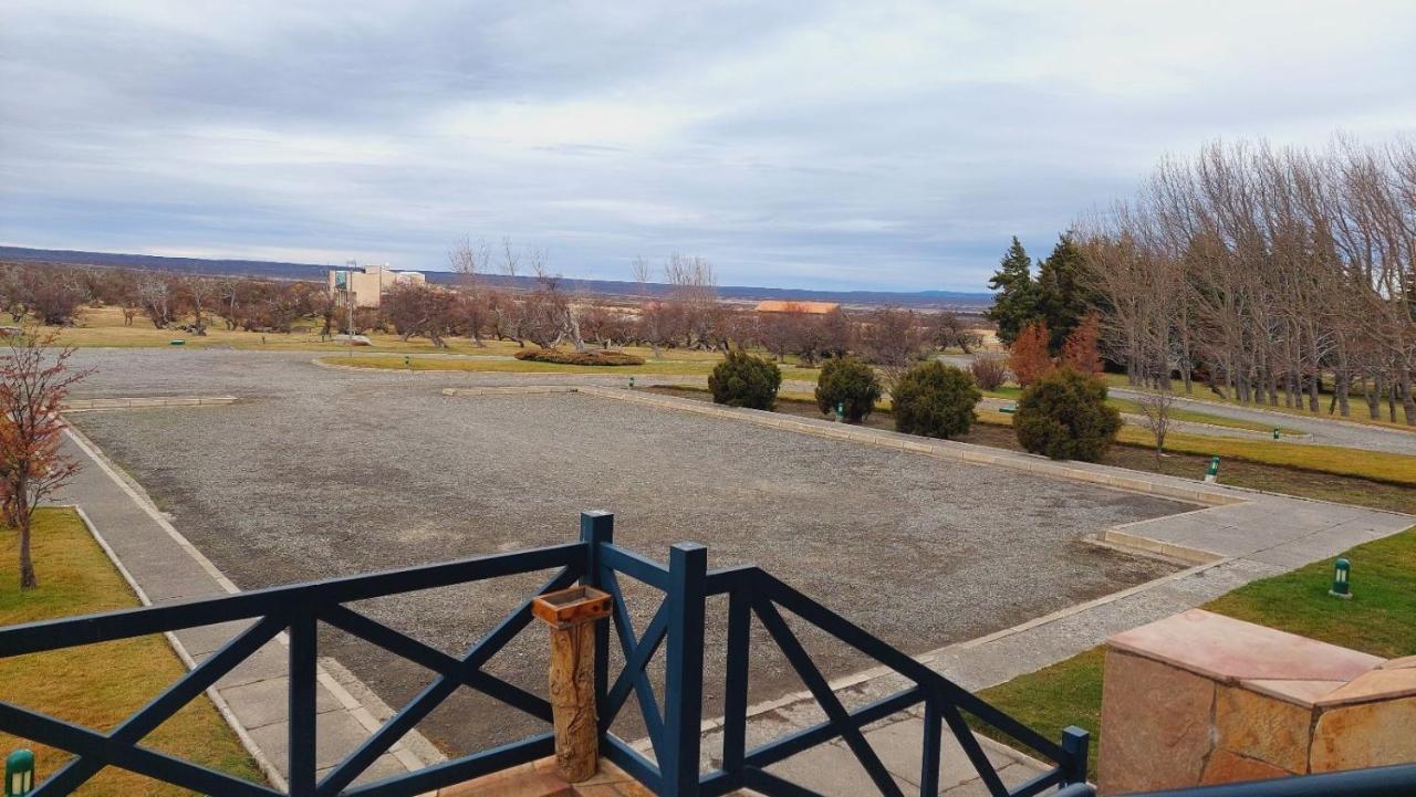 Hotel Y Cabanas Llanuras De Diana - Caja Los Andes Пуерто Наталес Екстериор снимка