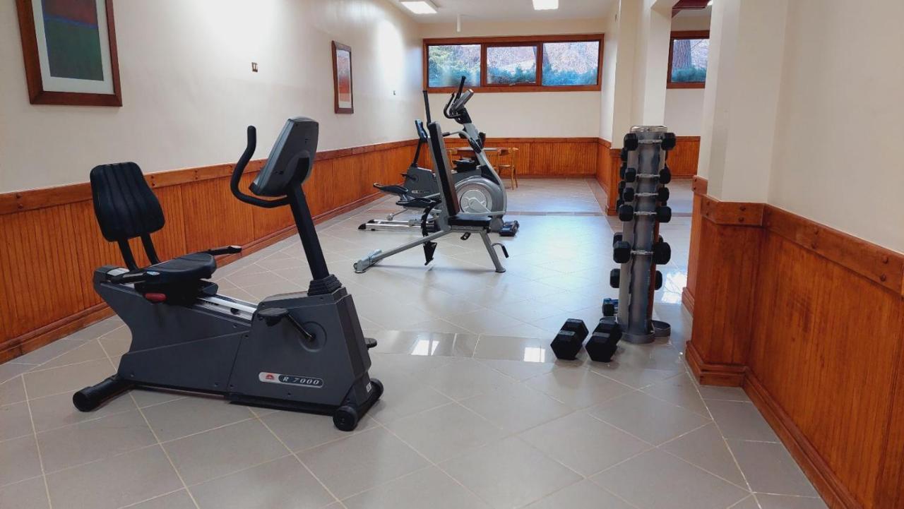 Hotel Y Cabanas Llanuras De Diana - Caja Los Andes Пуерто Наталес Екстериор снимка
