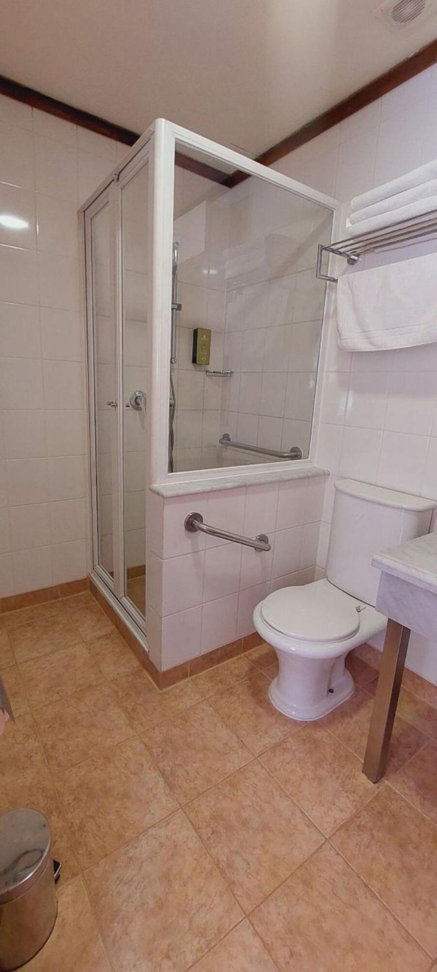 Hotel Y Cabanas Llanuras De Diana - Caja Los Andes Пуерто Наталес Екстериор снимка