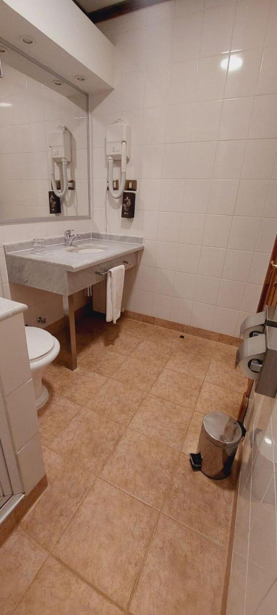 Hotel Y Cabanas Llanuras De Diana - Caja Los Andes Пуерто Наталес Екстериор снимка